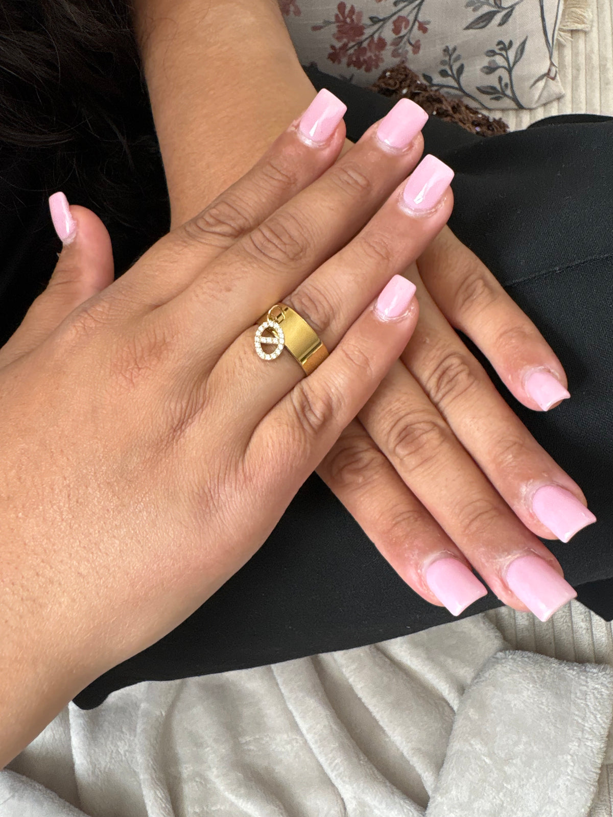 Bague dorée pendentif ovale